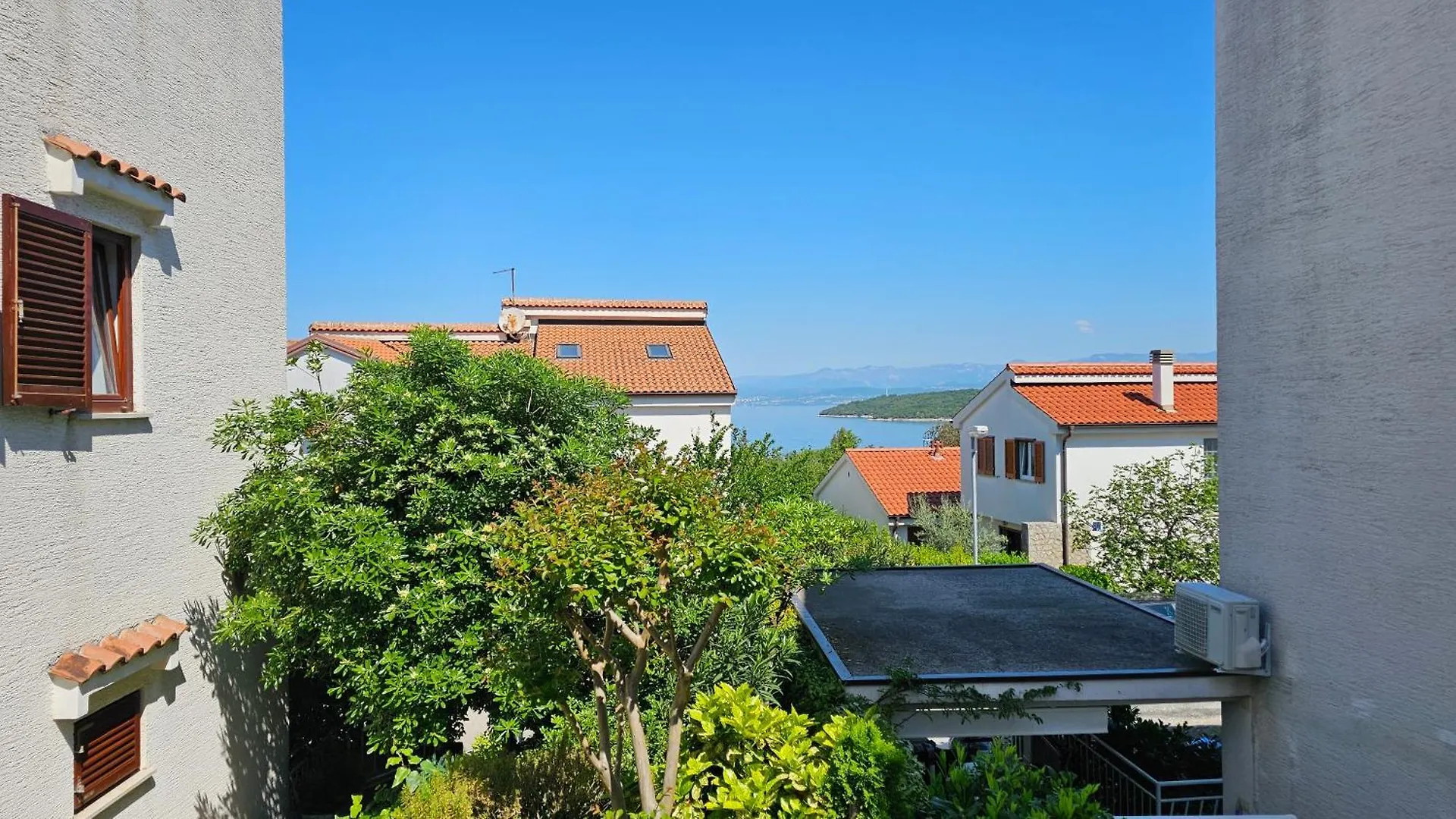 Appartamento Sea View Danijela 2-4 Pax Njivice Croazia
